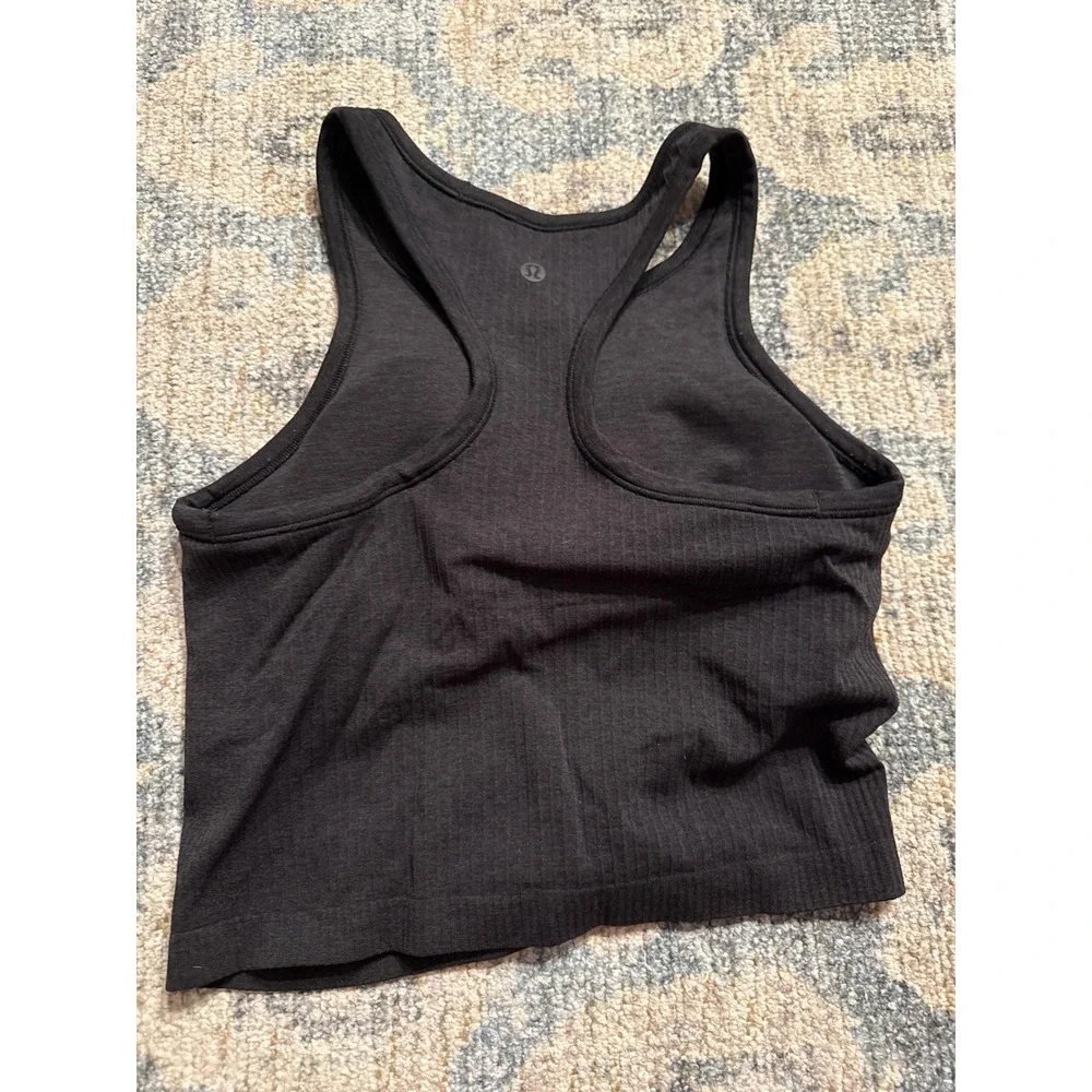 Lululemon Ebb to Street Cropped Racerback Tank Top‎ Size 6 Pristine Condition